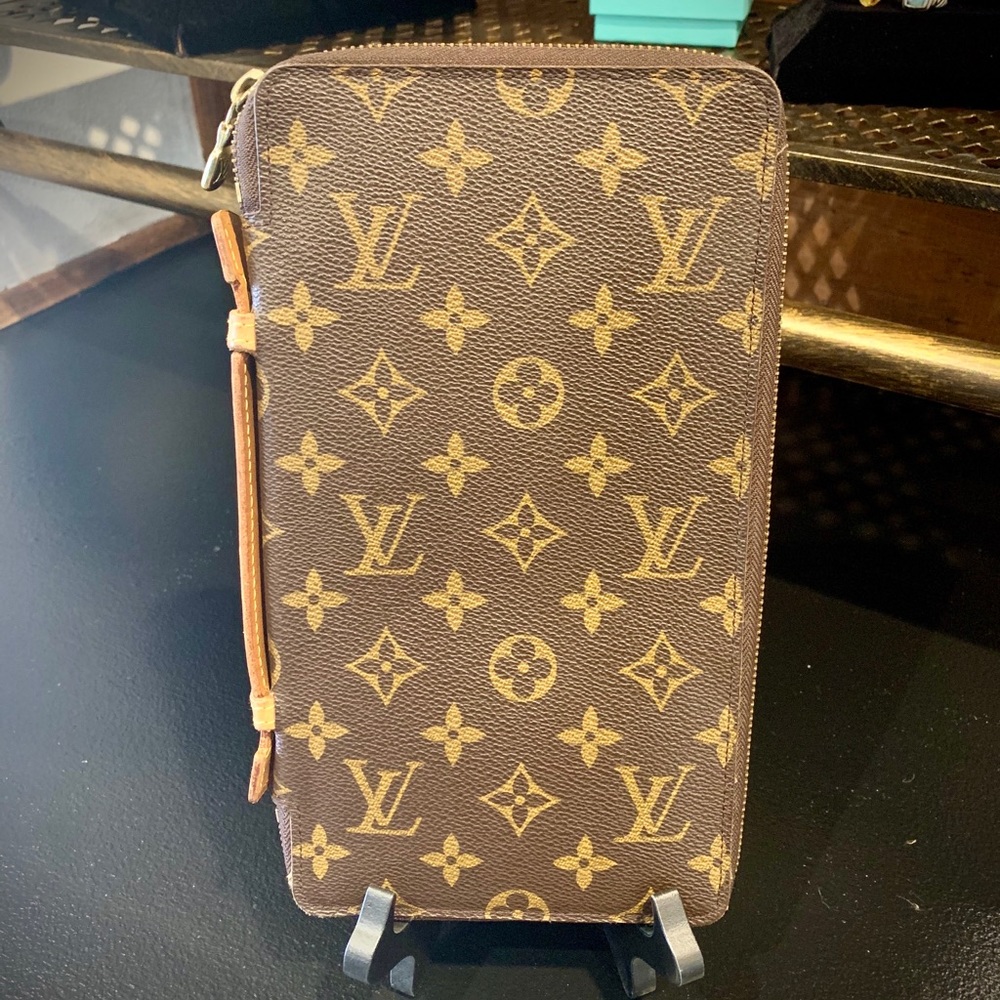 Louis Vuitton Zippy XL